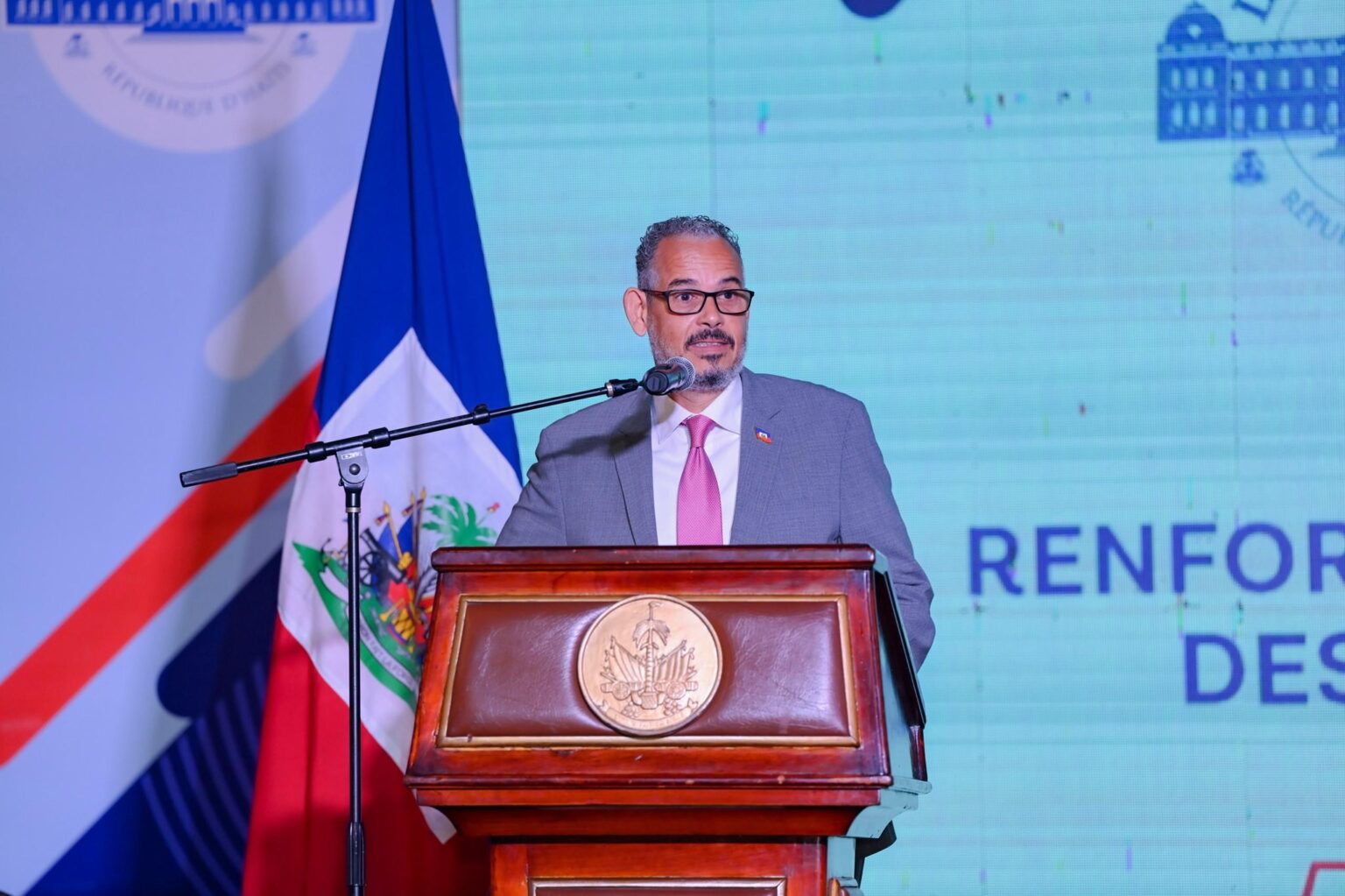 Haïti lance un programme de formation pour renforcer ses partis politiques