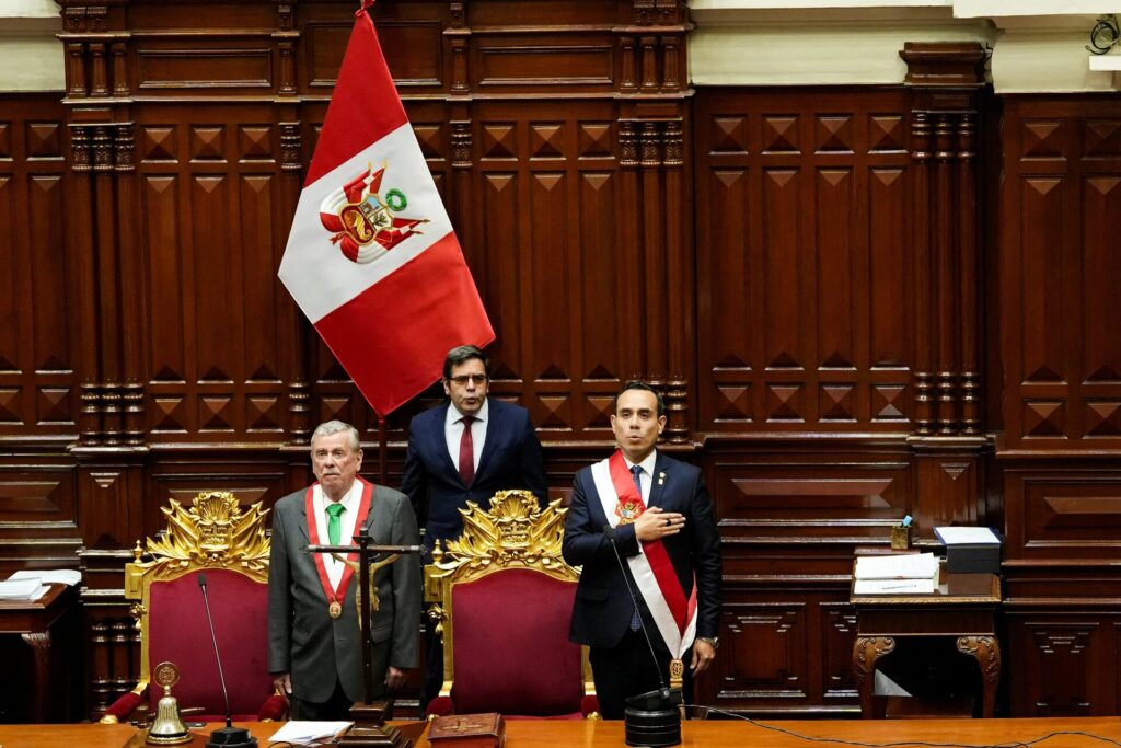 Pérou : le président par intérim José Jeri destitué par le Parlement
