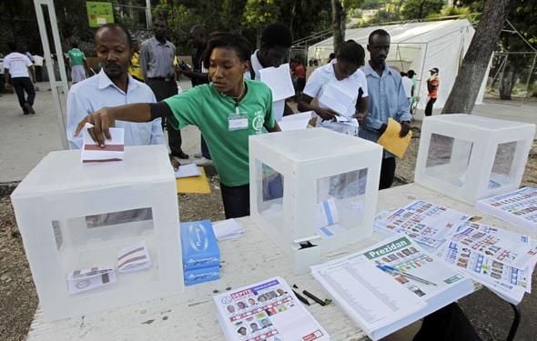 Élections : le décret électoral durcit les conditions d’éligibilité des candidats