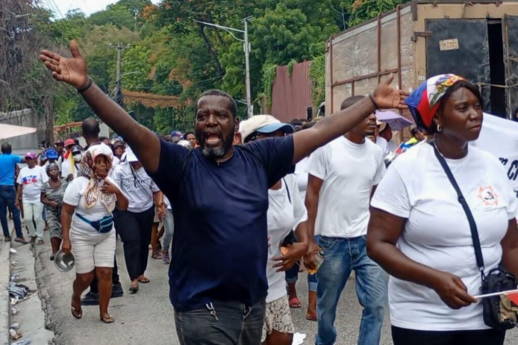 Insécurité : les petits commerçants descendent dans les rues pour réclamer l’intervention du gouvernement IMG 20260901 WA0101