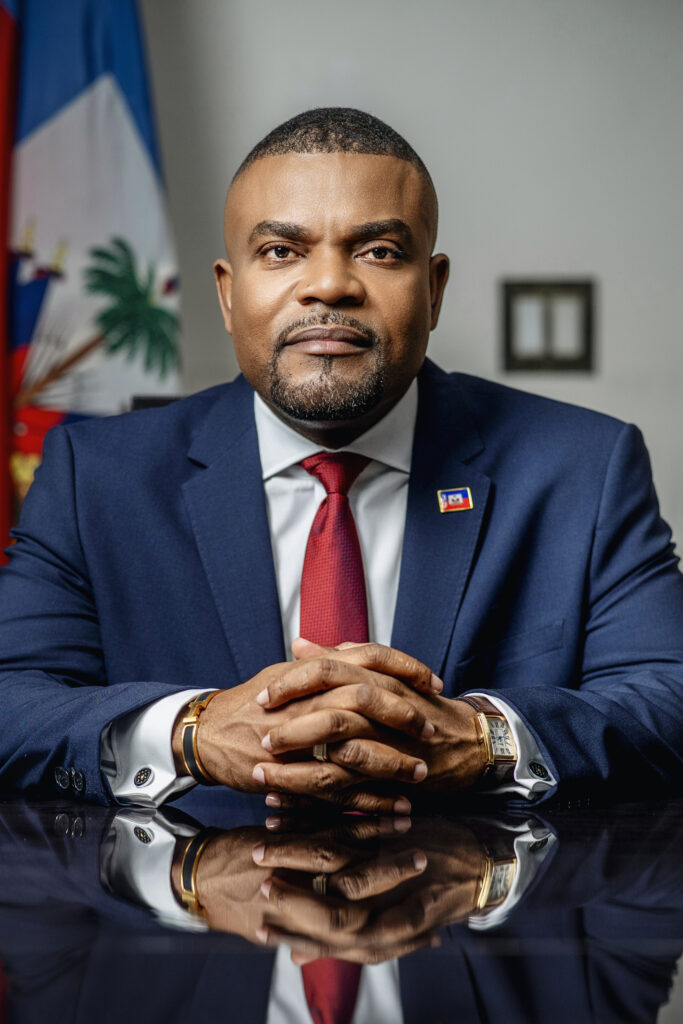 Commémoration du 17 octobre : Wilner Joseph prend la parole FAS07232 2 2